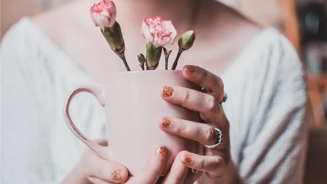 【巾幗如花 不負韶華】置業(yè)公司“三八紅旗手”風(fēng)采展示