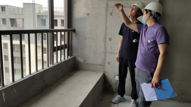 【“三抓三促”在行動】炎夏擔使命，齊心保交樓